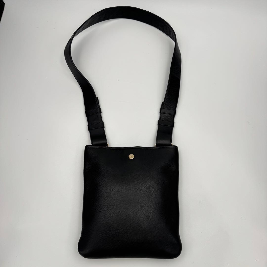 美品 イヴサンローラン レザー エンボスロゴ ショルダーバッグ ボディバッグ 黒