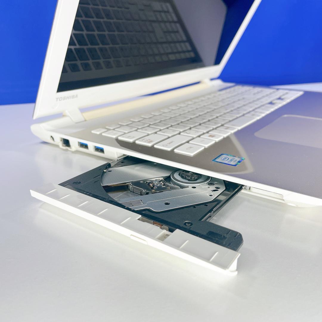 贅沢仕様Corei7✨12GB＋SSD500GBで爆速✨Win11薄型ノートPC