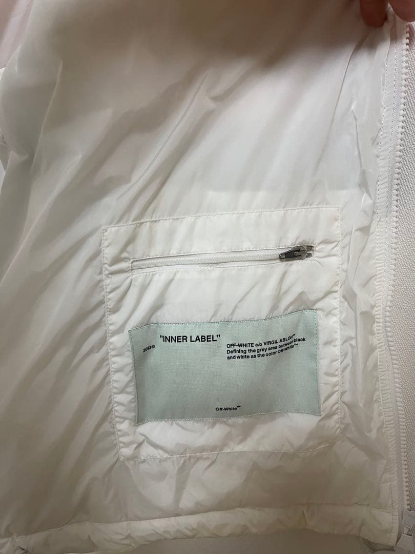 Off-Whiteオフホワイトダウンジャケット