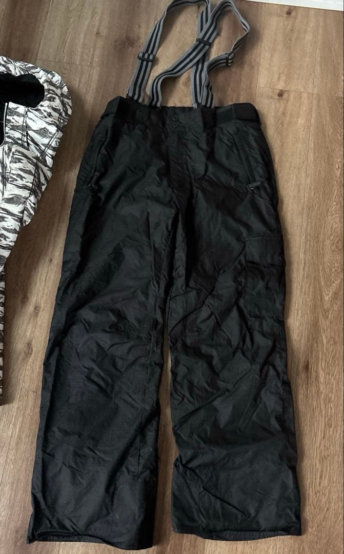 キスマーク　スキーウェア スノーウェア 迷彩柄　Lサイズ　上下セット