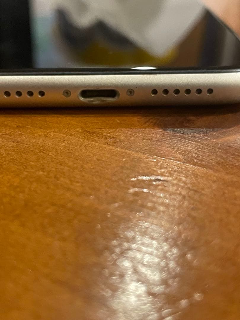 Apple iPhone 11 ホワイト　SIMロックなし