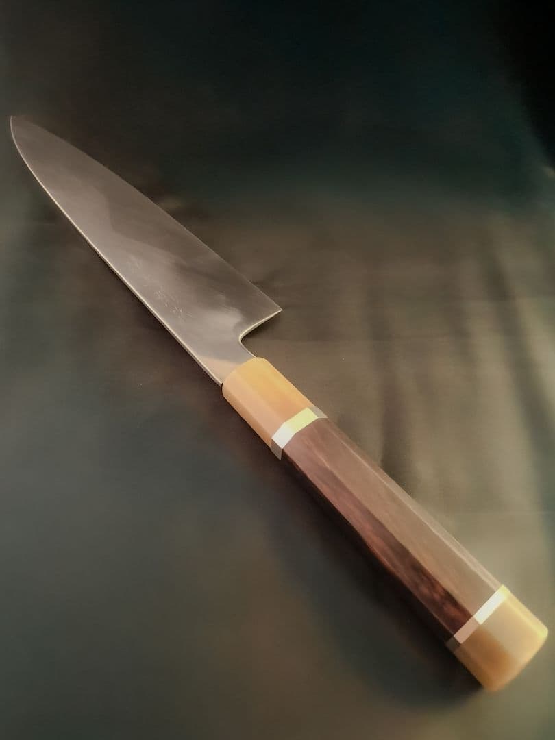 白一鋼水本焼き　富士刃文　八寸　牛刀