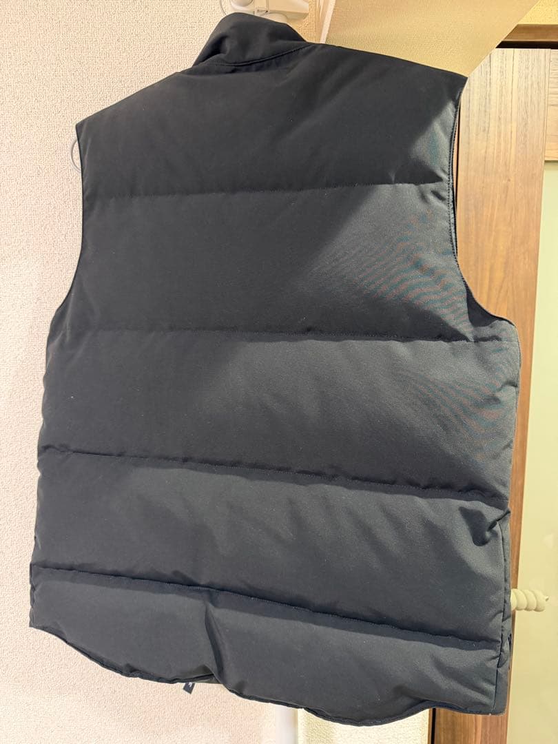 【美品】  ブラック ダウンベスト