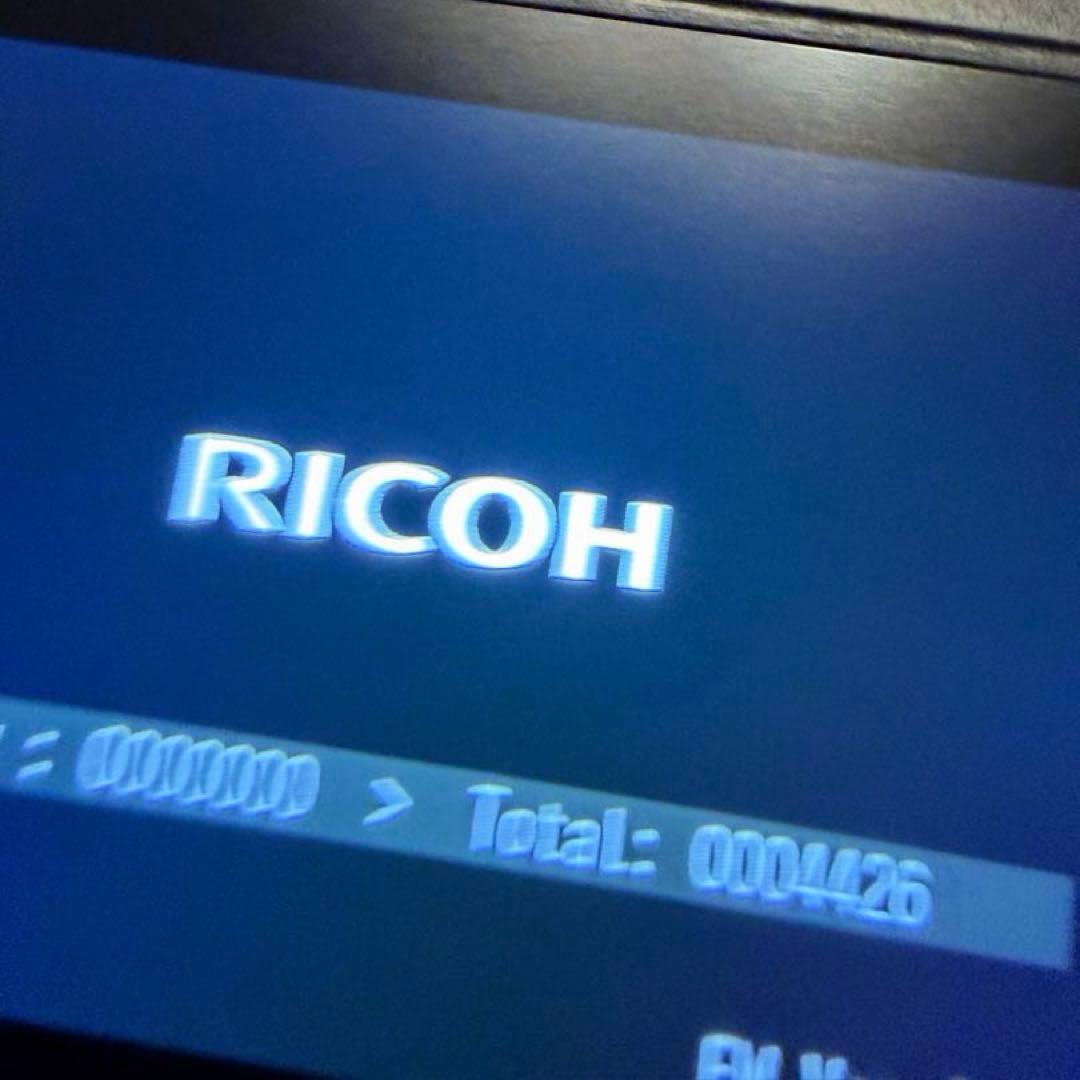 RICOH GR IIIx HDF GR3x HDF 3年保証　中古美品