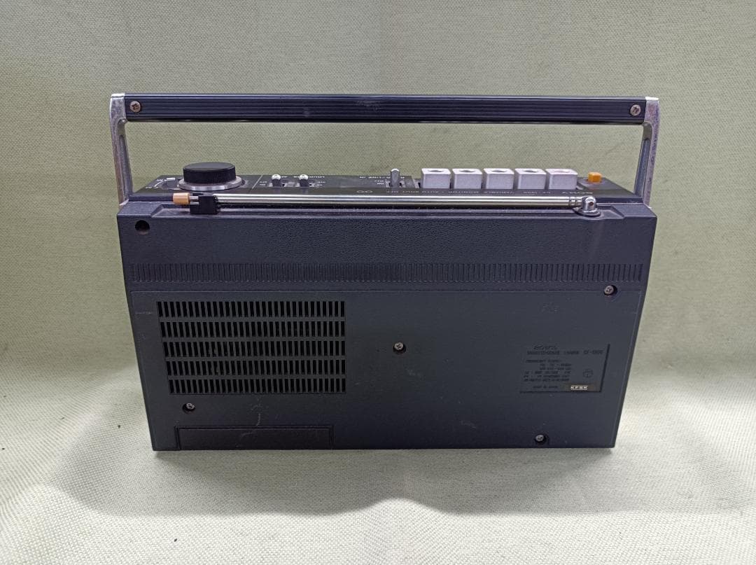 都《VQXQM》SONY　2BAND　ラジカセ　CF-1900　本体のみ