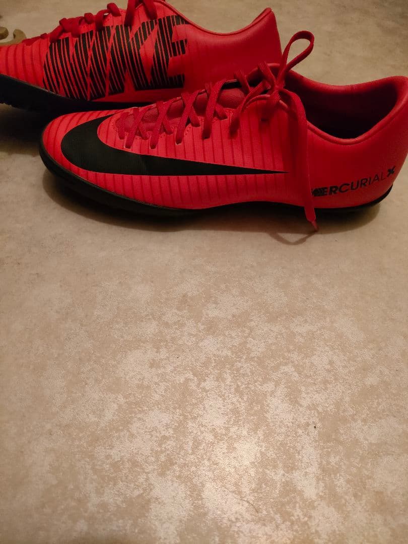 NIKE ナイキ　 サッカートレーニングシューズ マーキュリアルX ビクトリー