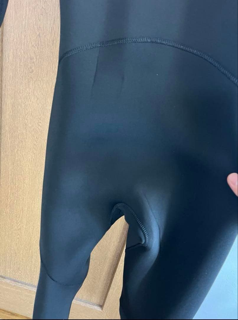 volcom ボルコムウエットスーツ　ジャーフル 2mm