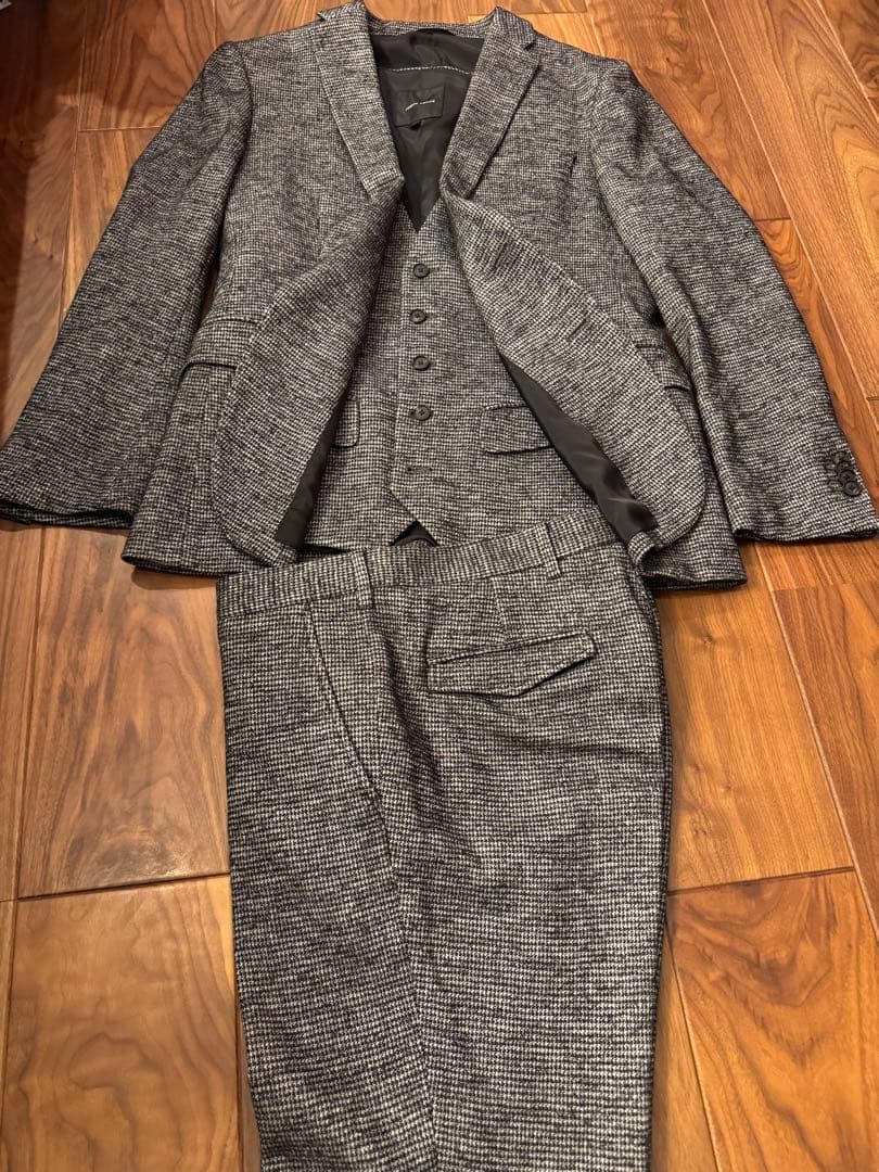 ジョセフオム　秋冬スリーピーススーツ