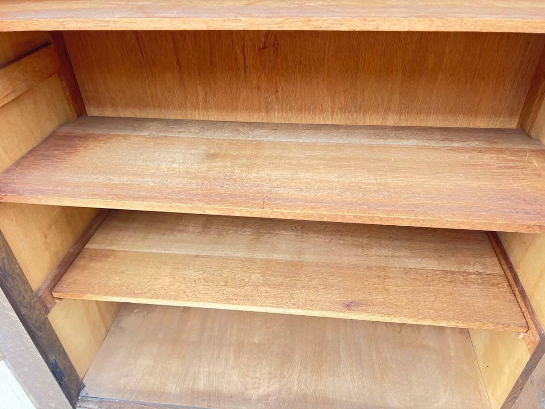 木製ガラス扉キャビネットアンティーク