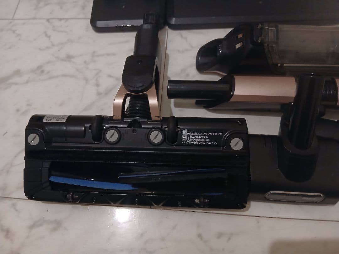 じ*ー様 Shark シャーク コードレス CS501JRG 予備バッテリー付き