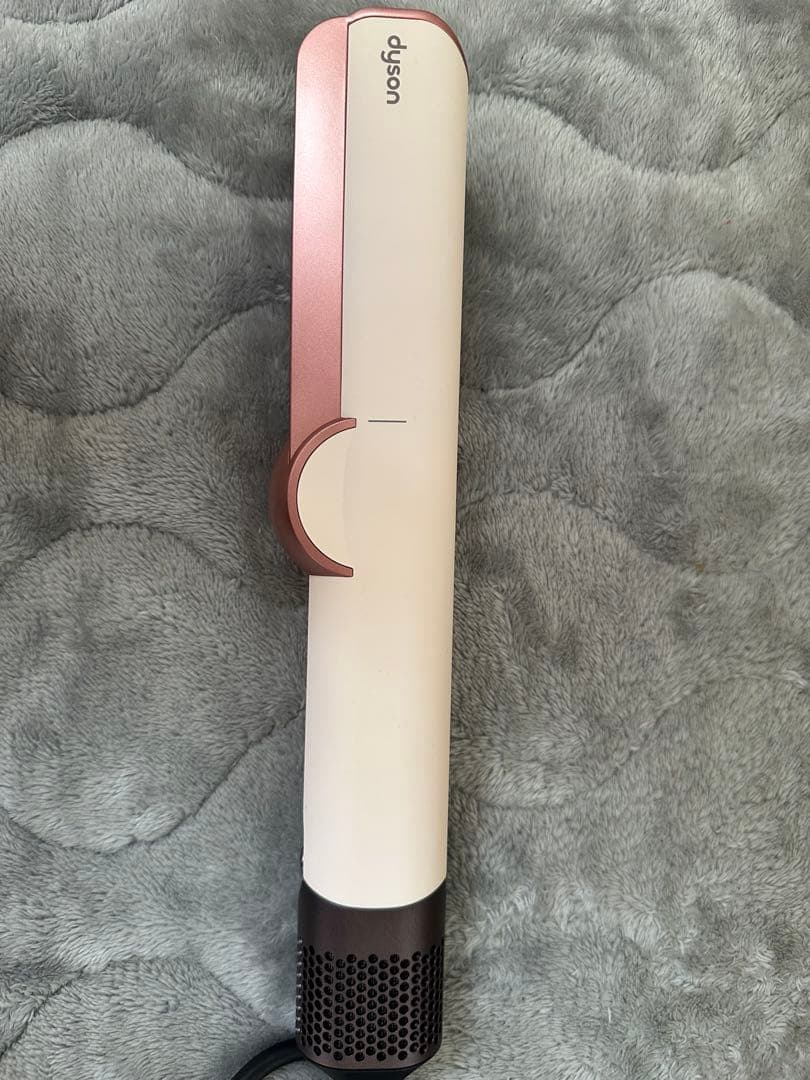 ダイソンストレイトナー美品