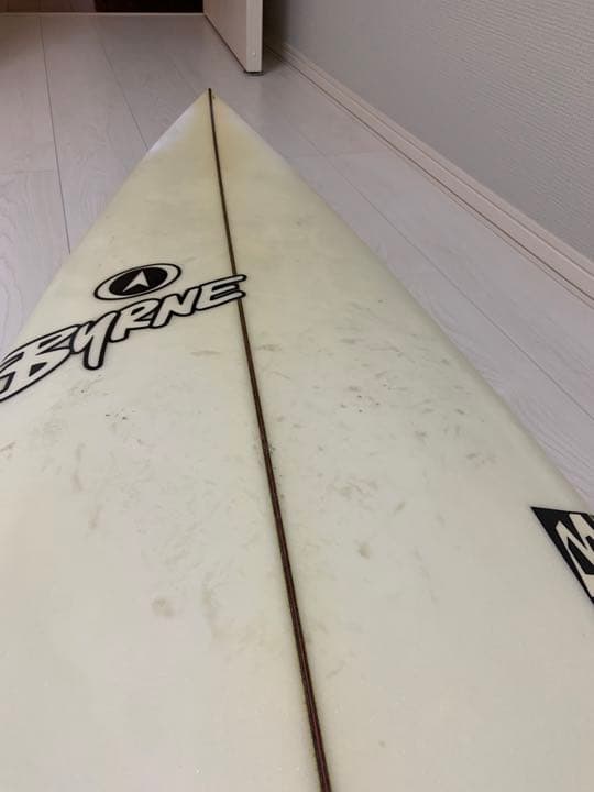 バーンのサーフボード　BYRNE