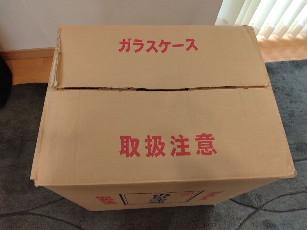 兜飾り　ガラスケース付