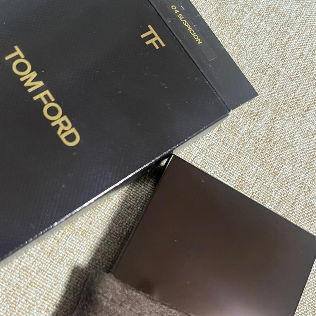 【未使用】【トムフォードビューティ】アイ カラー クォード/04A サスピション