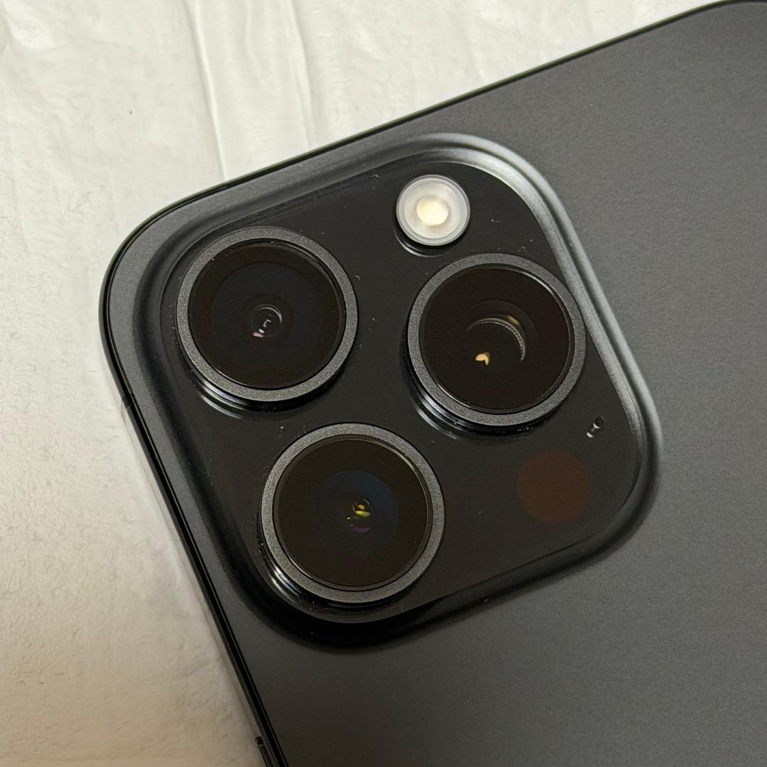 iPhone 15 Pro Max 1TB ブラックチタニウム SIMフリー