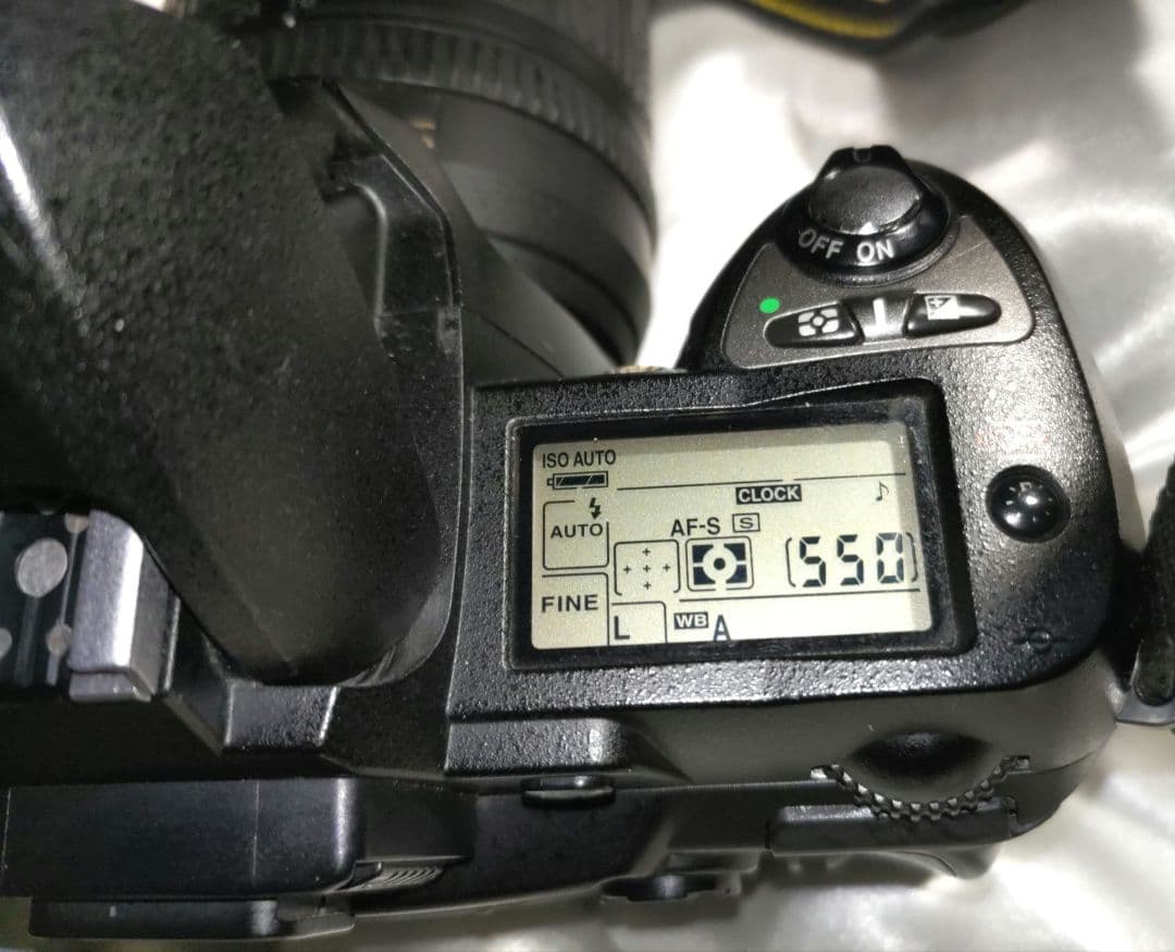 Nikon D70 デジタル一眼レフカメラ ニコン レンズ2本付