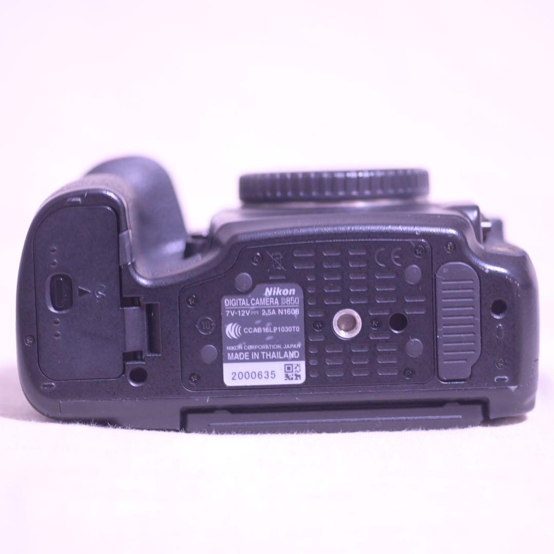 メーカー保証2026年4月まで　D850