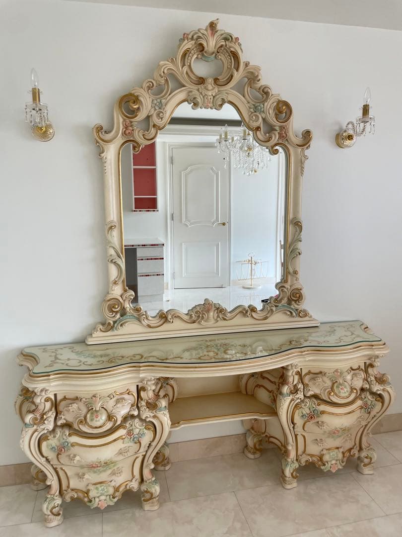 お値下げ‼️‼️高級イタリア家具.美品.ゴルチャコ&シリック