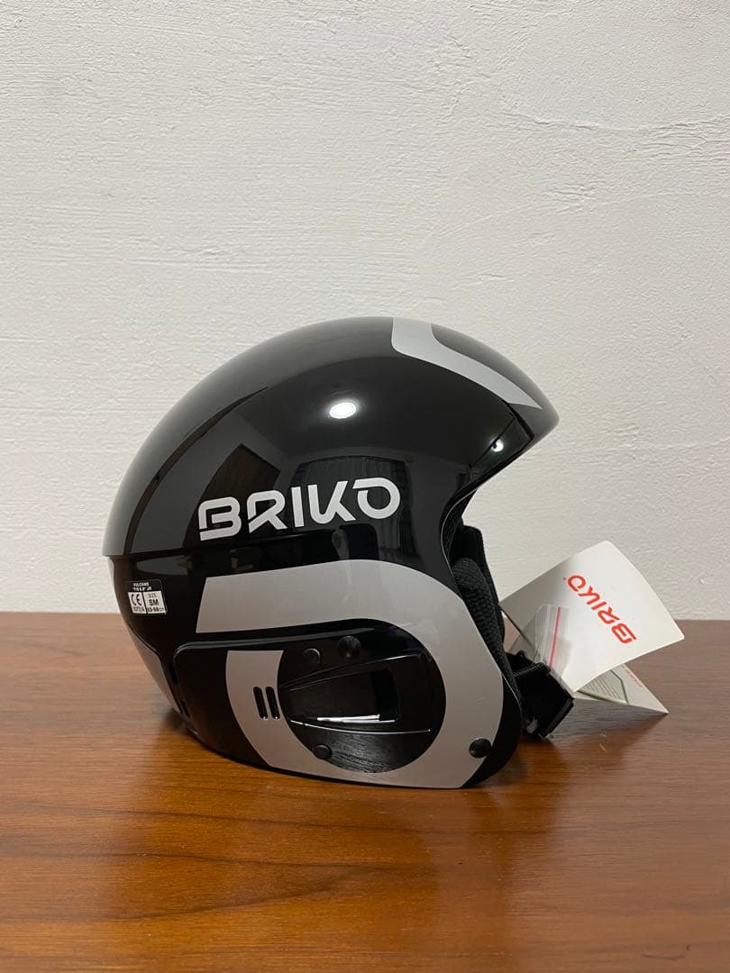 BRIKO ヘルメット ブラック/シルバー　新品未使用