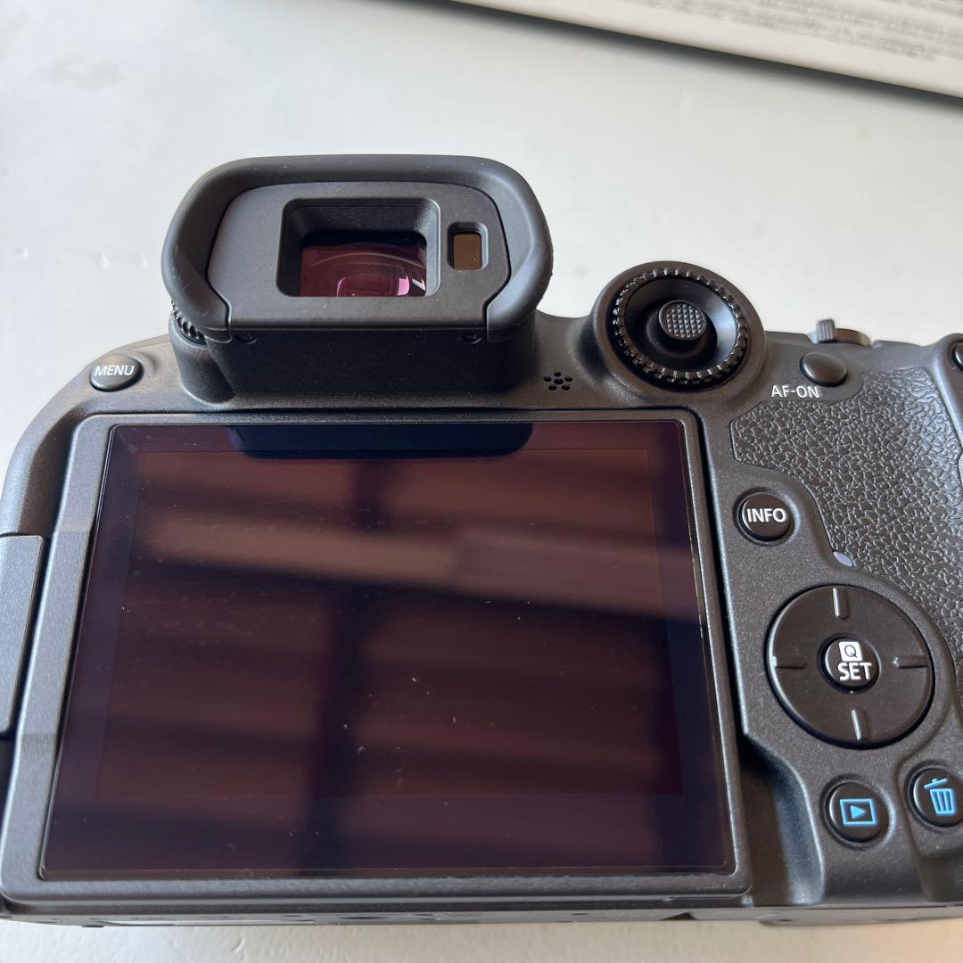 【美品】Canon EOS R7 ミラーレス一眼 本体