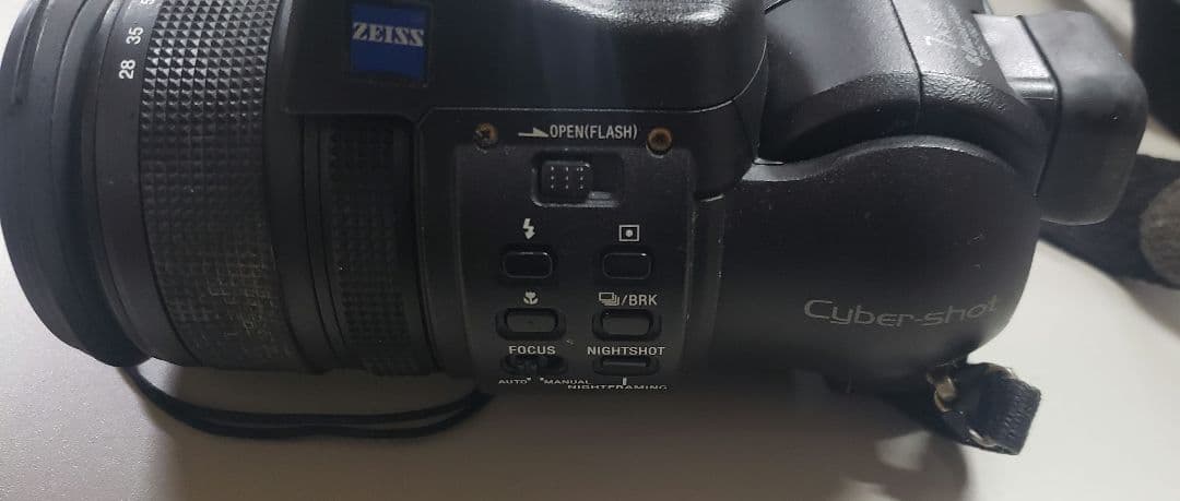 SONY デジタル一眼レフカメラ Carl Zeissレンズ