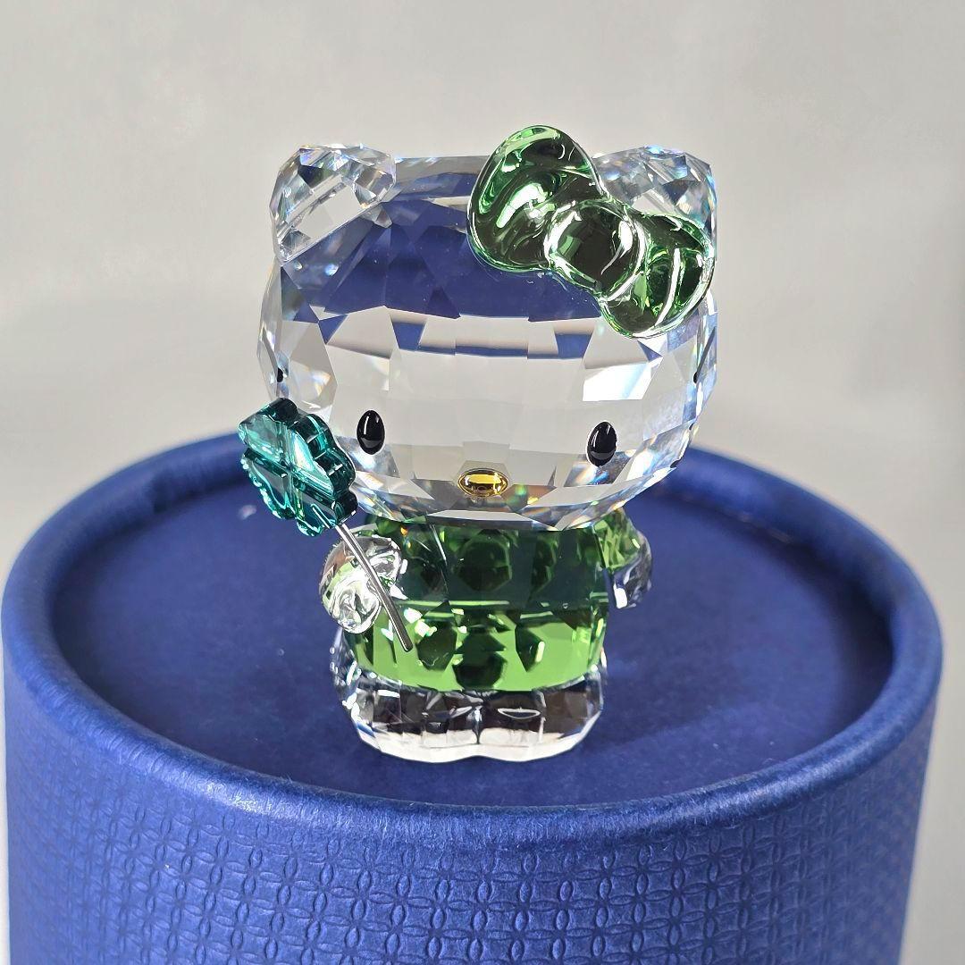 スワロフスキー ハローキティラッキー チャーム クローバー グリーン リボン