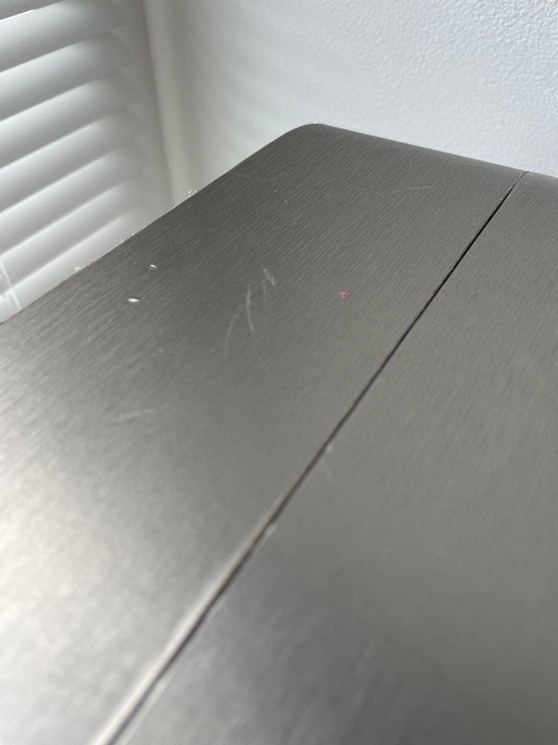 テーブル モダンデザイン　花台　サイドテーブル　飾り台　ポストモダン