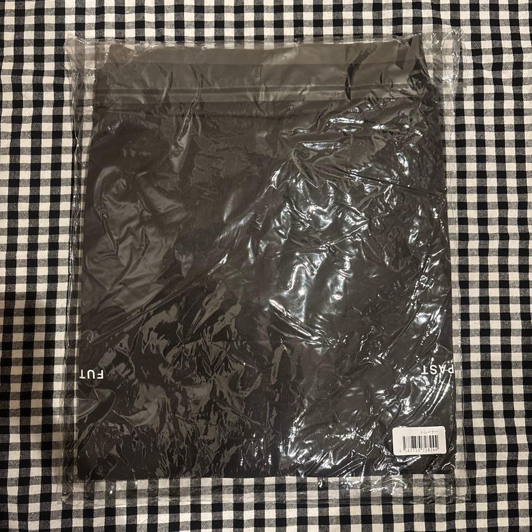 SixTONES YOUNG OLD トレーナー