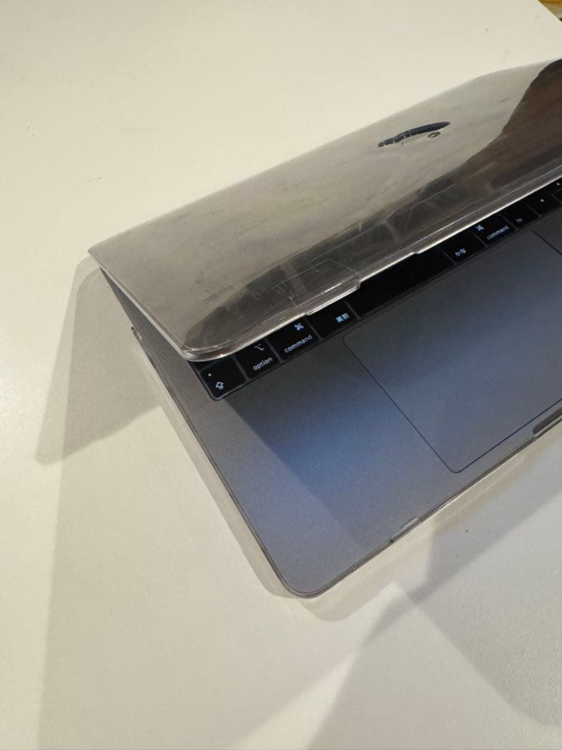 MacBook Pro 2108 13”i5 8GB 256GB SSD