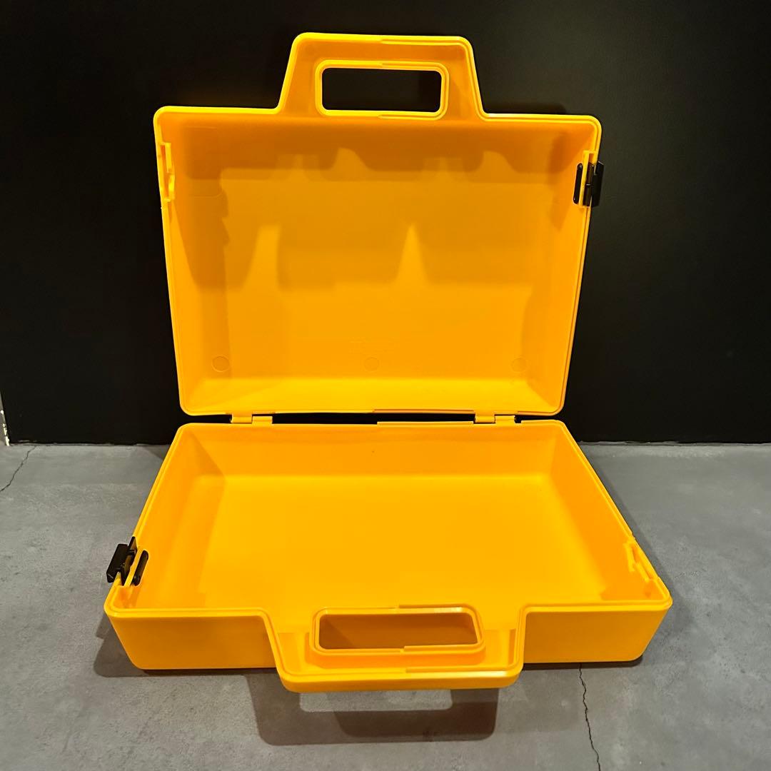 プラスチック製　収納ケース　3個セット　カナダ製 アタッシュケース　80年代