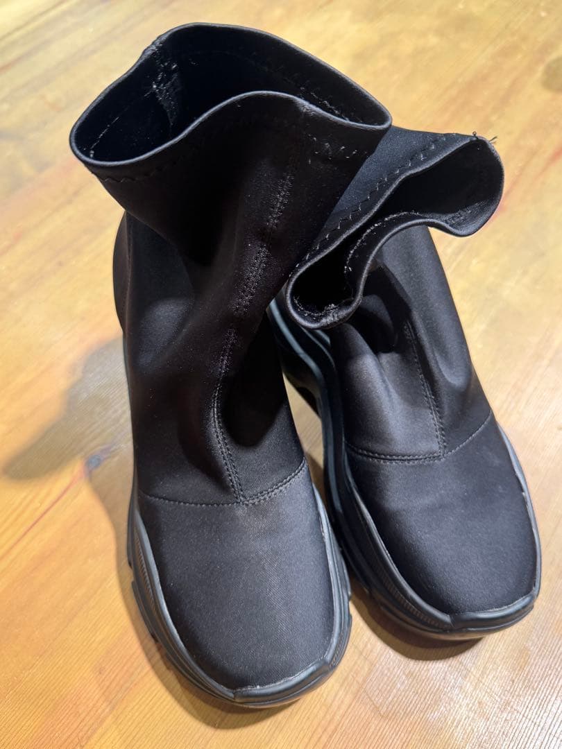 YELLO DOUBLE SNEAKER SHORT BOOTS M サイズ