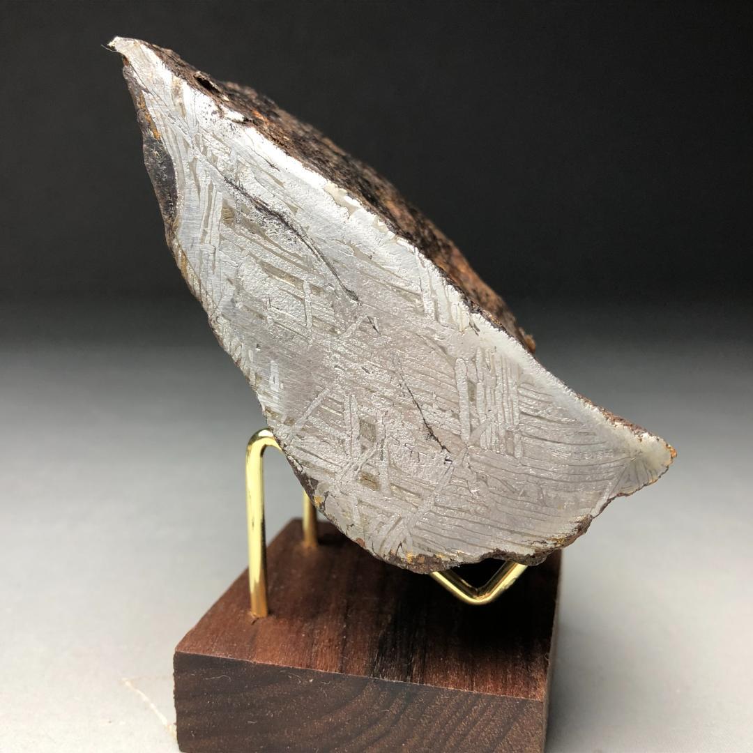 アルタイ隕石　隕石 鉄隕石　エンドカット　ナチュラル　重さ約680ｇ