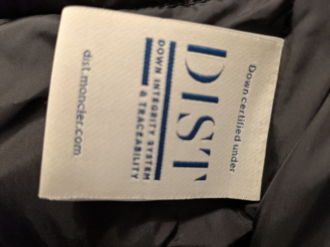 モンクレール　ダウンジャケット　希少品ラヴェダ