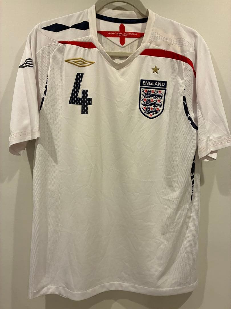 ジェラード　イングランド代表　ユニフォーム
