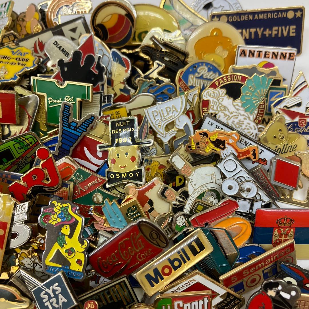 フランス雑貨★ピンバッジ大量200個セット★タバコ　コカコーラ　ジッポライター
