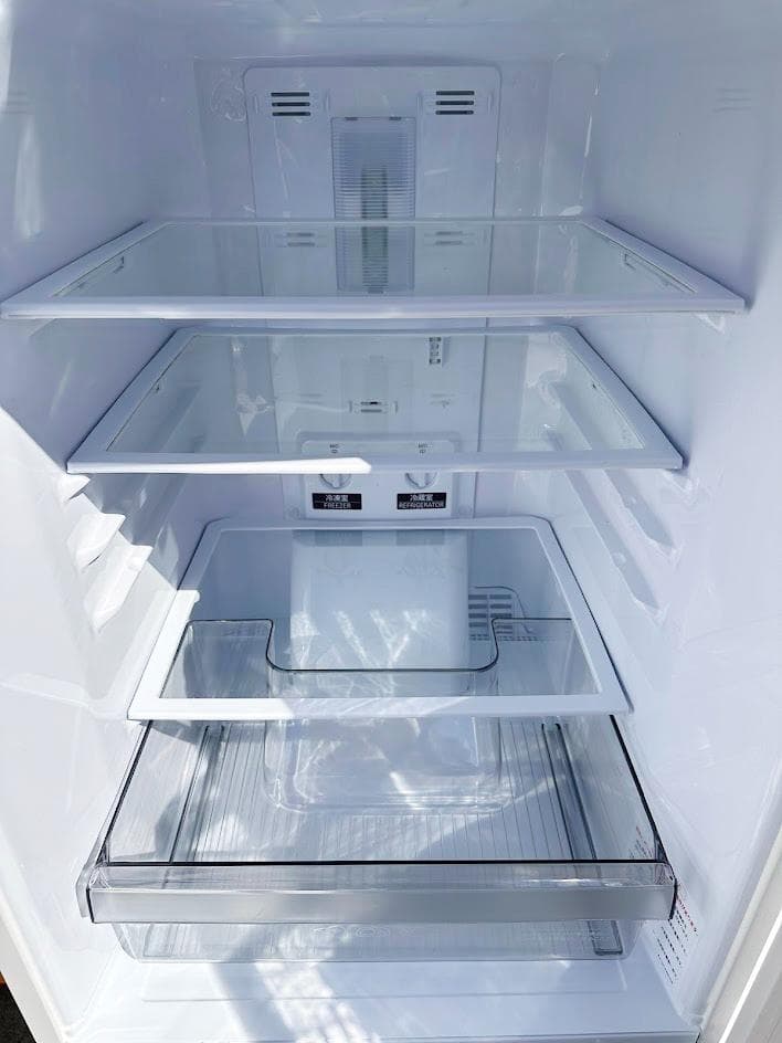 三菱 146L 2ドア冷凍冷蔵庫 右開き 2022年製 MR-P15H-W