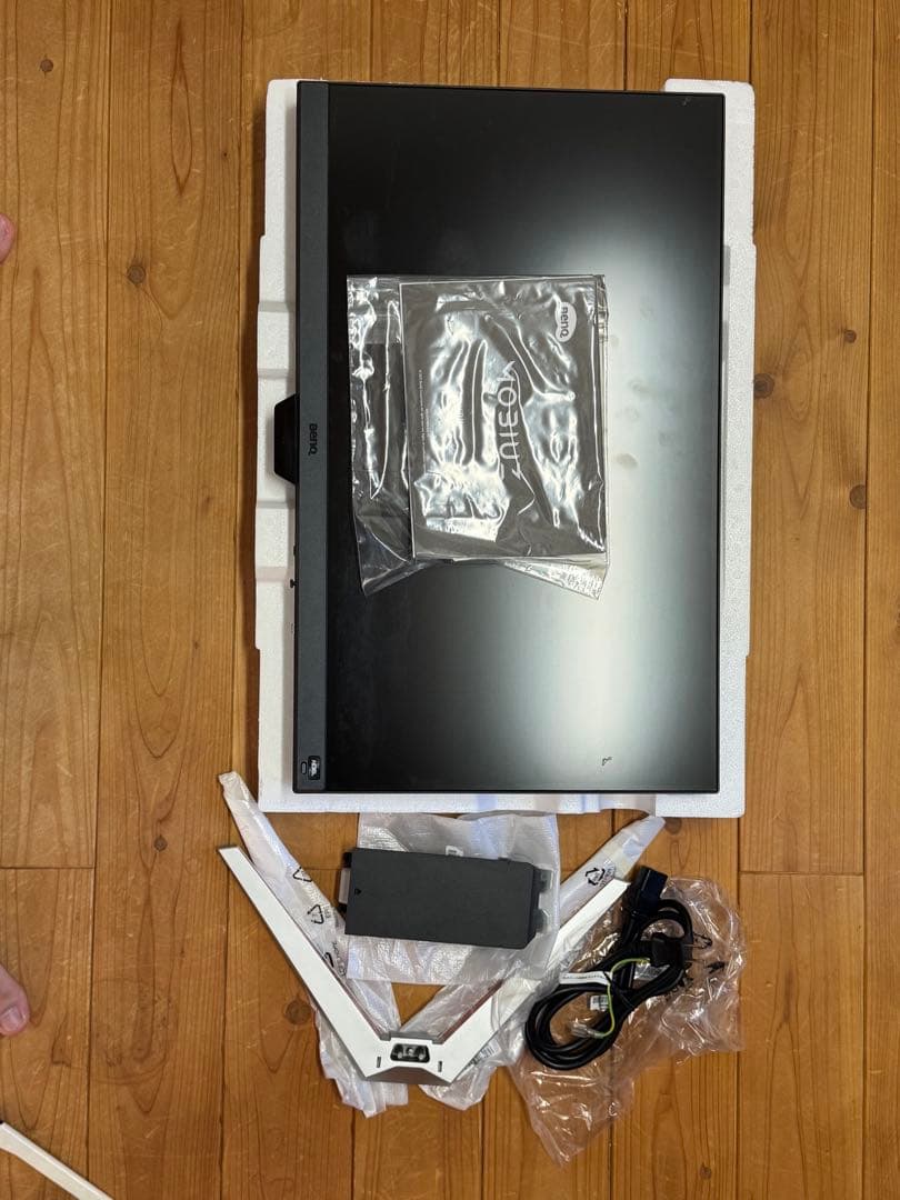 【reina】BenQ MOBIUZ 23.8 165Hz EX240N