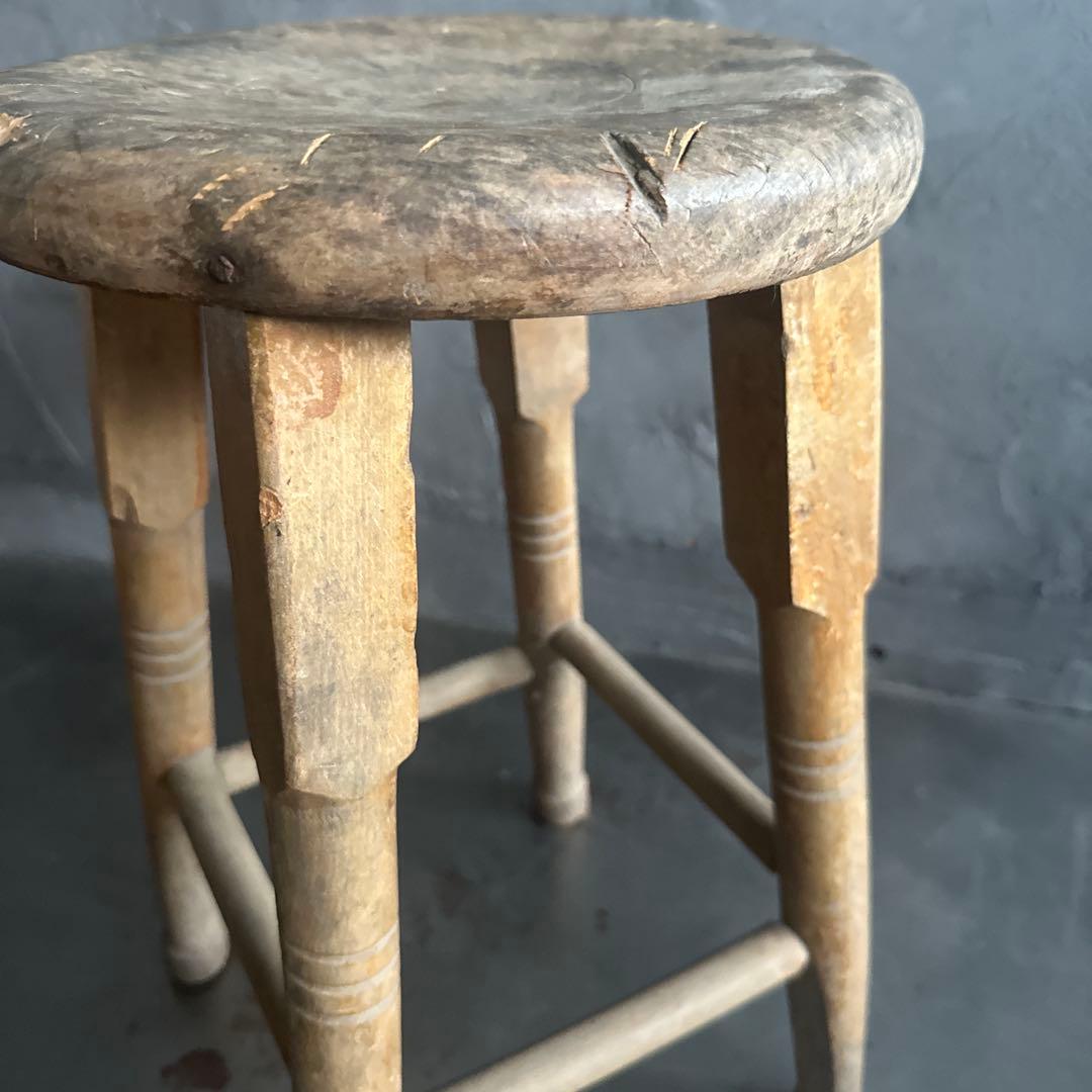 とても味のある木製スツール　ヴィンテージ