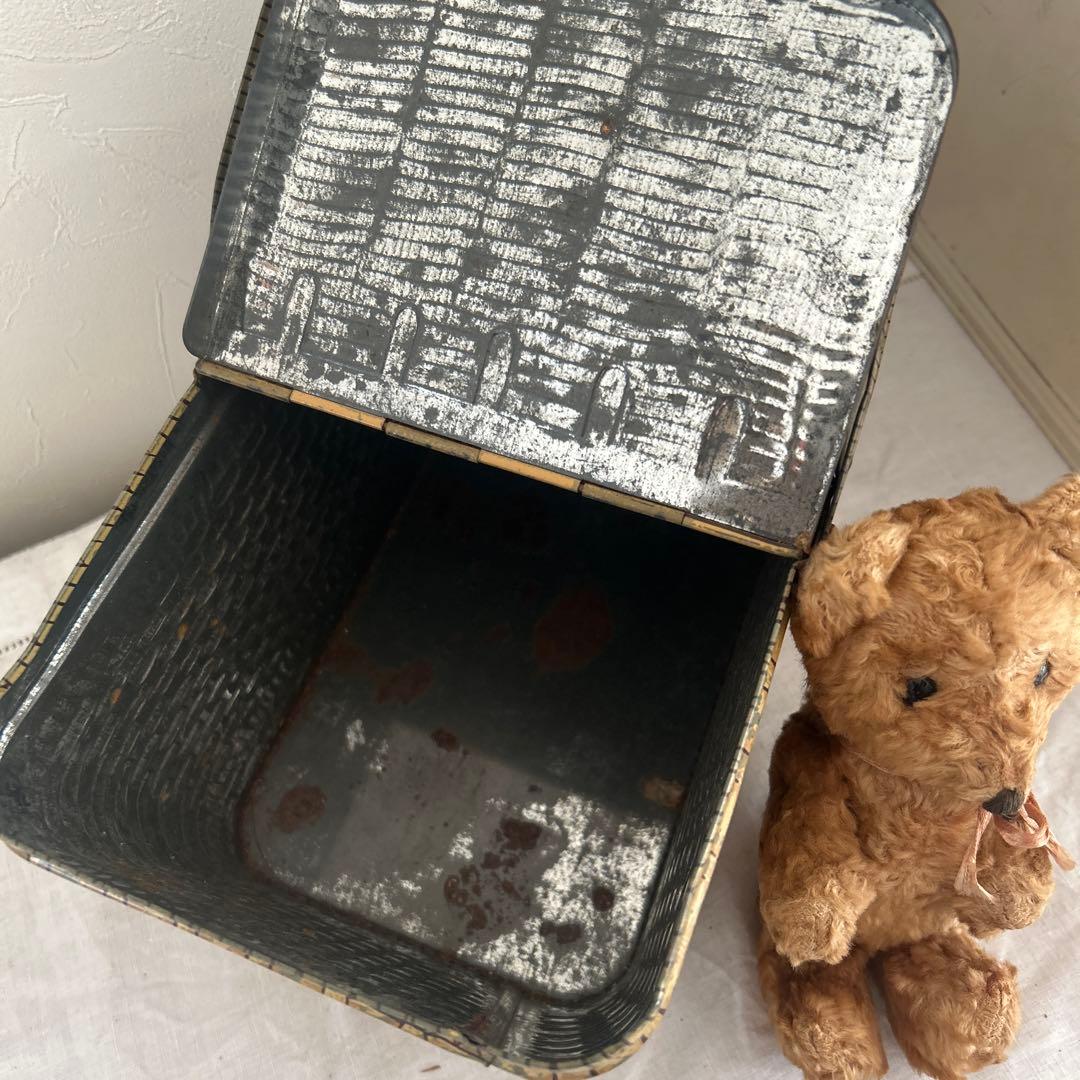 LU ビスケット缶　パニエ　小さなアンティークベアのセット