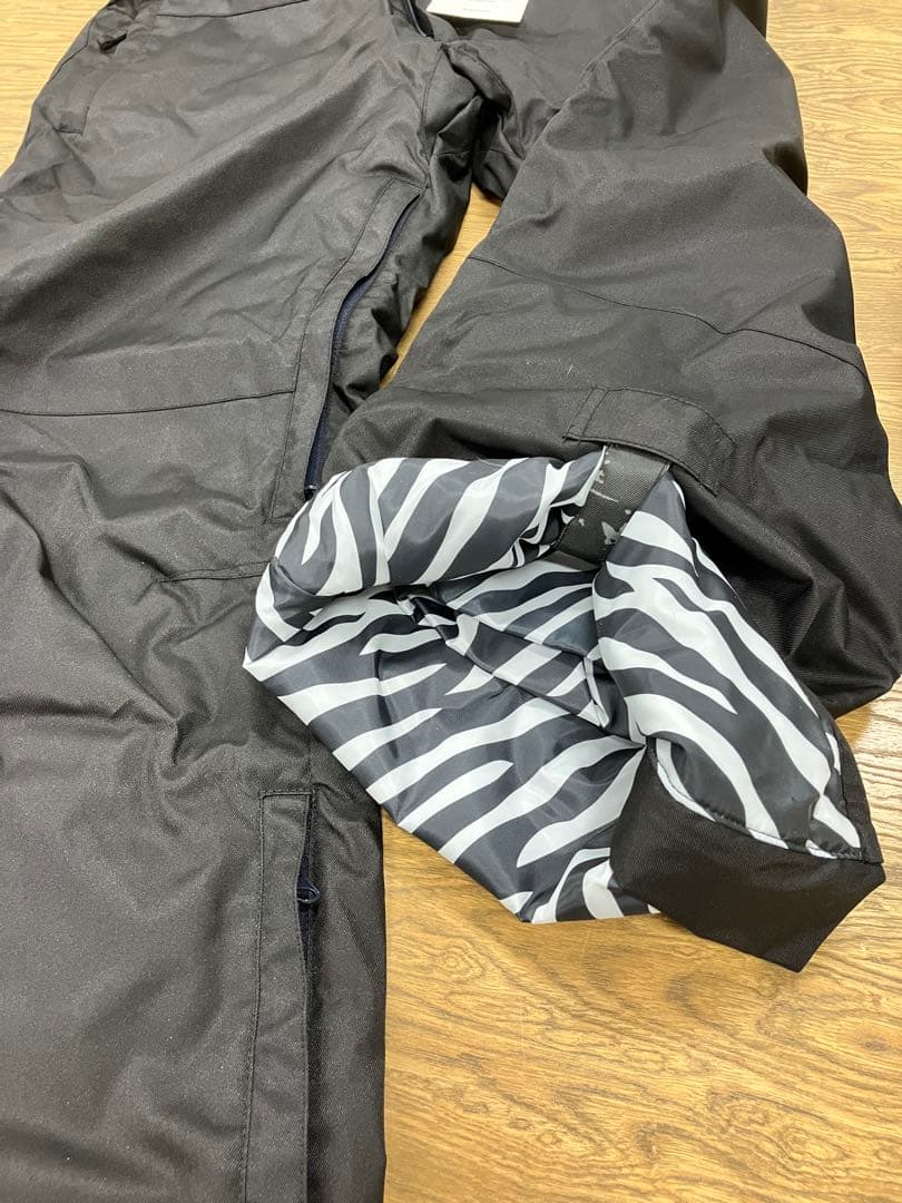 値下げ！ スノーボードウエア 上下セット XLサイズ 新品未使用！