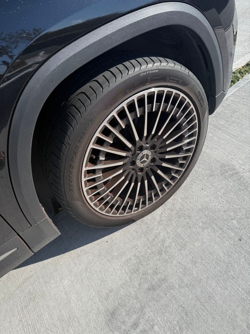 メルセデス・ベンツ ピレリMOタイヤ4本 235/45R20