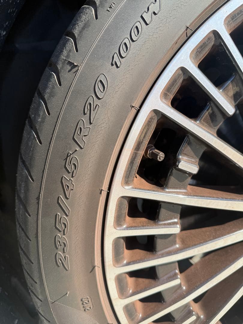 メルセデス・ベンツ ピレリMOタイヤ4本 235/45R20