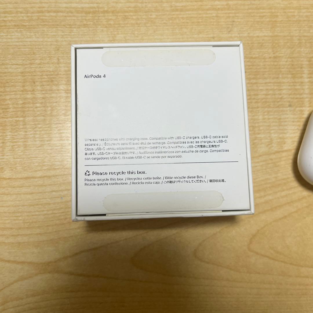 Apple AirPods 4 本体
