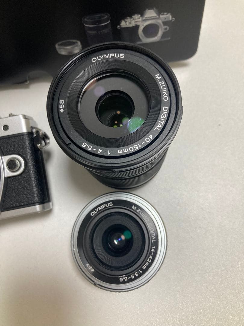 OLYMPUS OM-D E-M10 Mark III ダブルズームキット