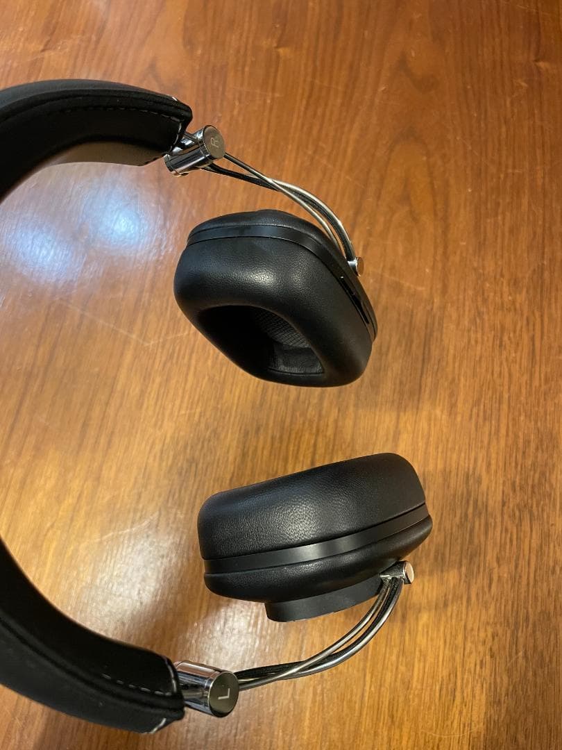 Bowers & Wilkins P7 wireless B&W ヘッドホン