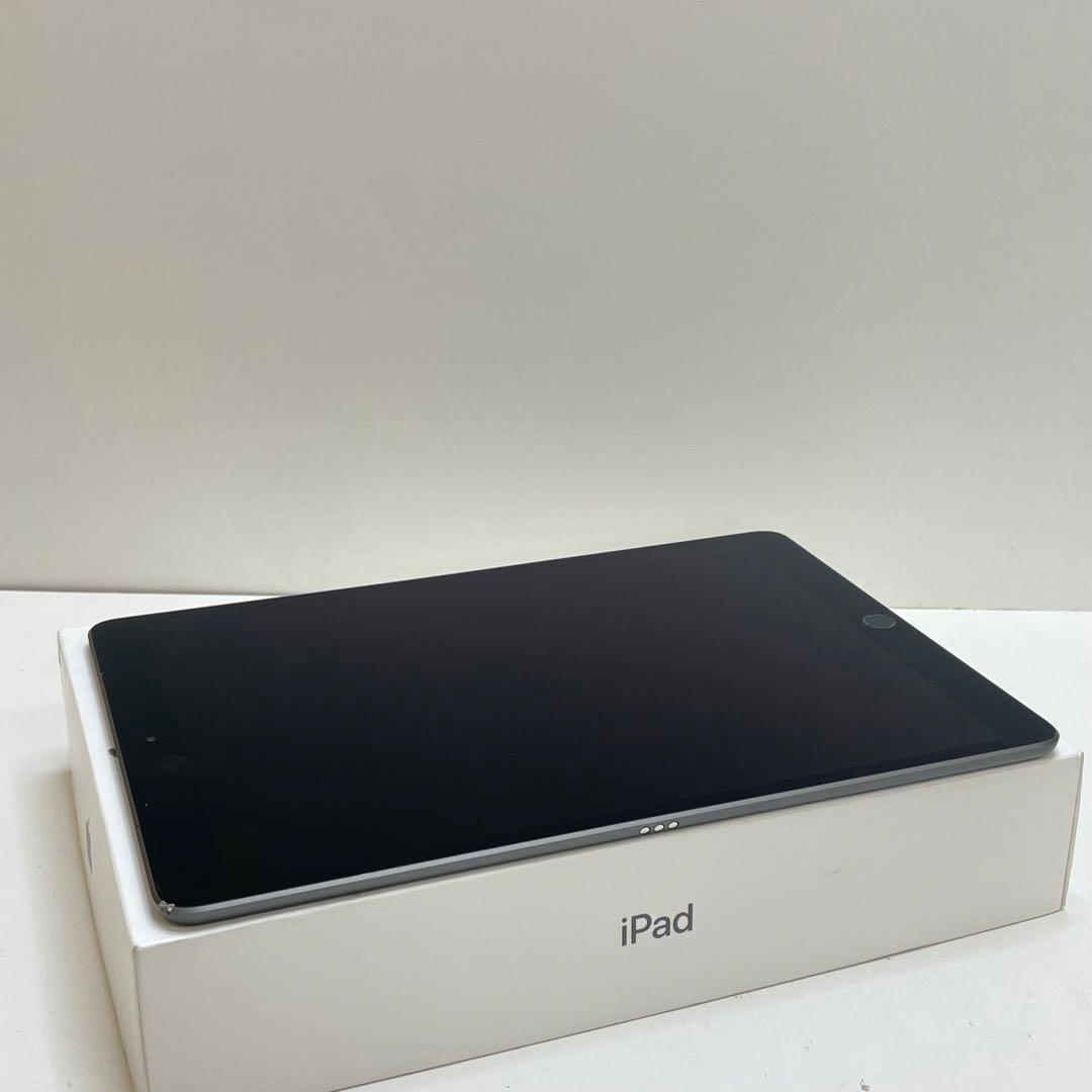 iPad Air 第3世代 64Gb Wi-Fi + Cellular 97%