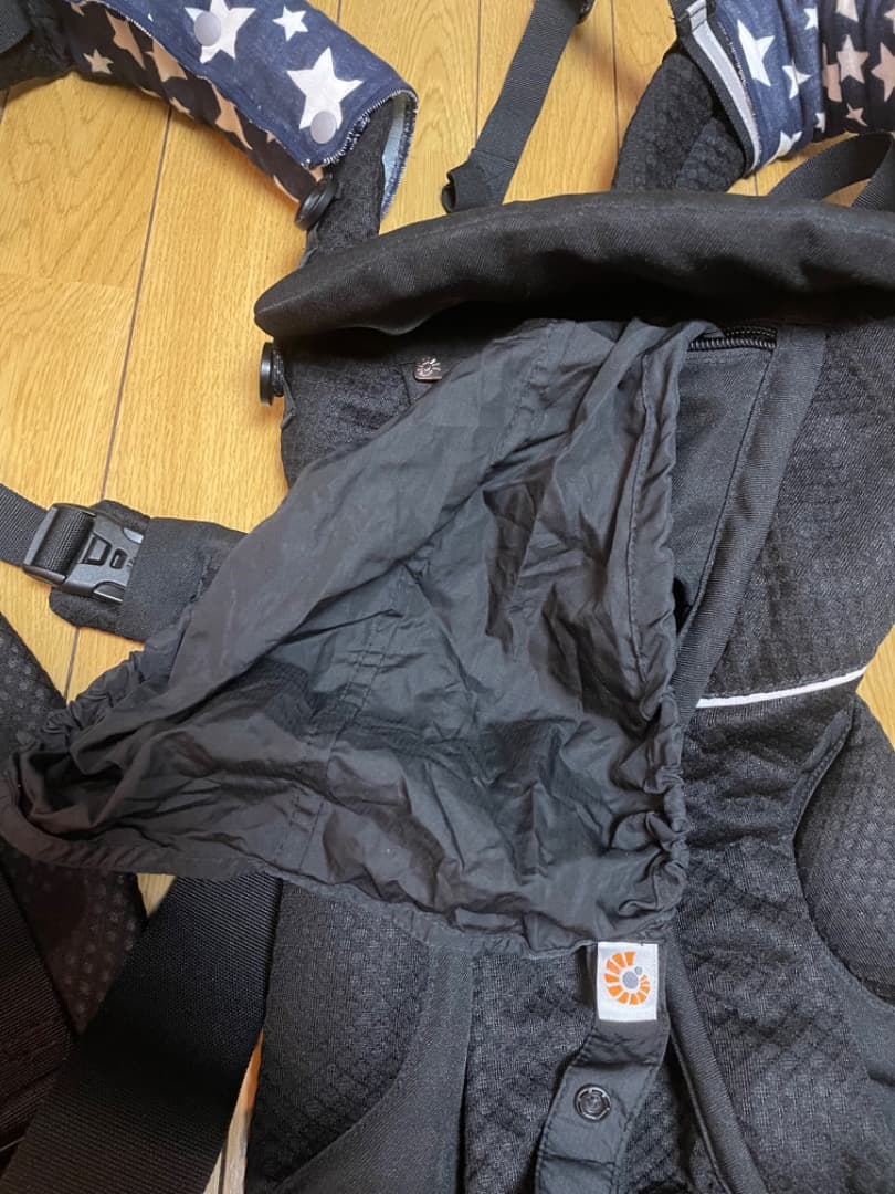 エルゴベビー 抱っこひも 黒 星柄