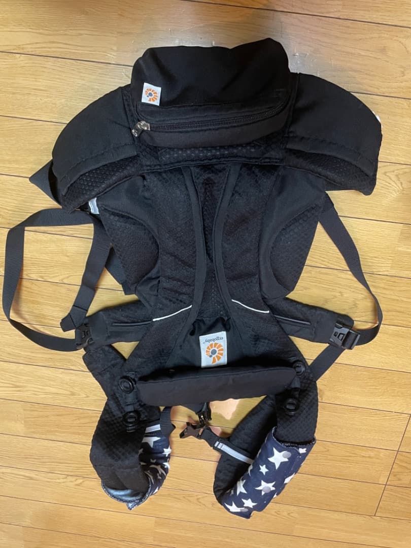 エルゴベビー 抱っこひも 黒 星柄