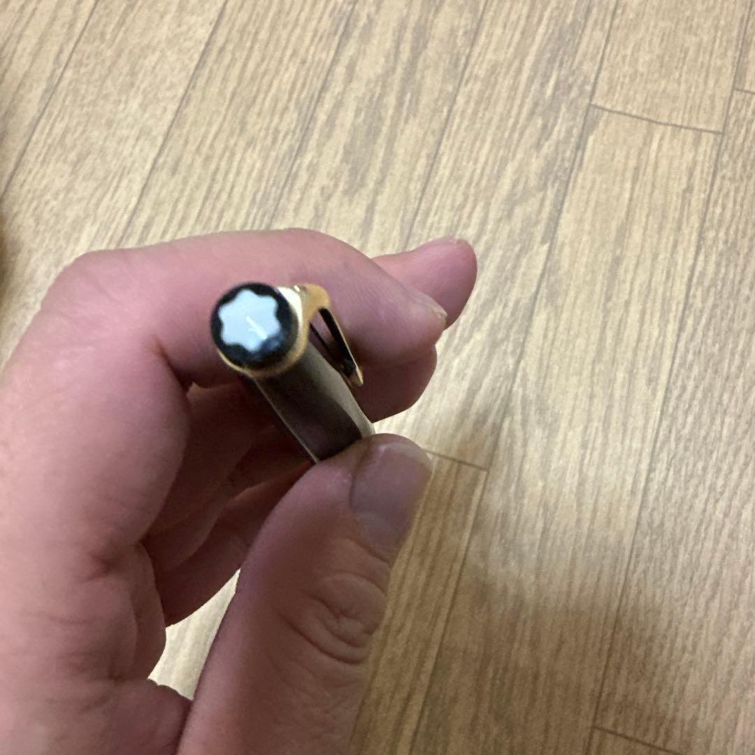 Montblanc 万年筆 黒 樹脂製