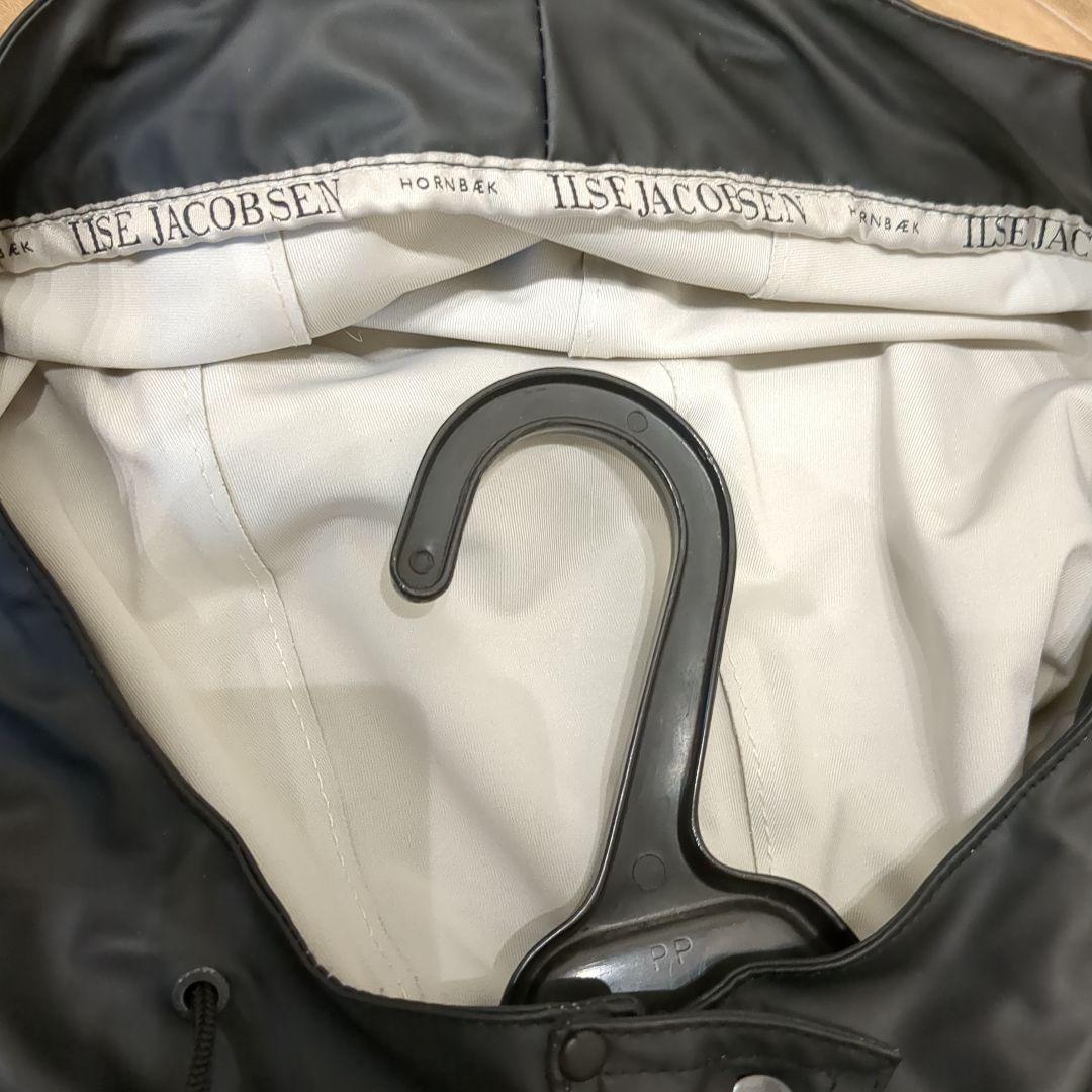 ILSE JACOBSEN ブラックレインコート38